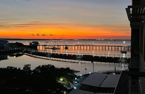 Darwin City Centre Apartment | Unmatched Waterfront Retreat with Breathtaking Ocean Views