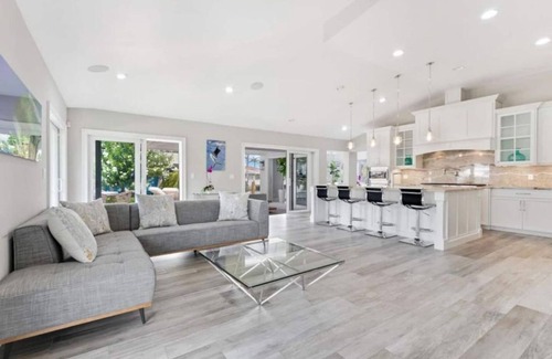 Pompano Isles House | Elegant Waterfront Mansion with Private Pool & Ocean View