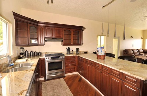Estate Enighed Condo | Tranquil Waterfront Spa Villa Steps from Cruz Bay