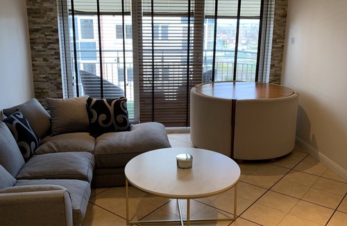 Central Aberdeen Condo | Elegant West End Apartment with Balcony & Secure Parking