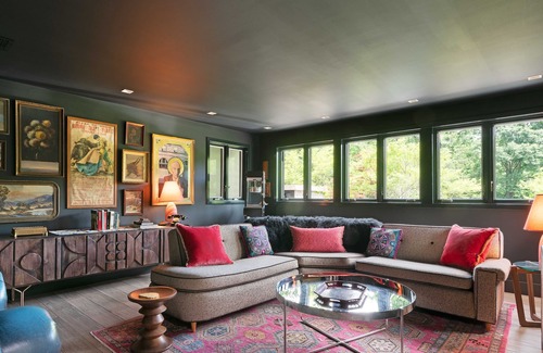 Woodstock House | Luxury Woodstock Retreat: 11 Acres of Bliss w Pool