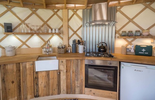 Sandown Cottage | Enchanting Yurts on The Garlic Farm with Breakfast Included