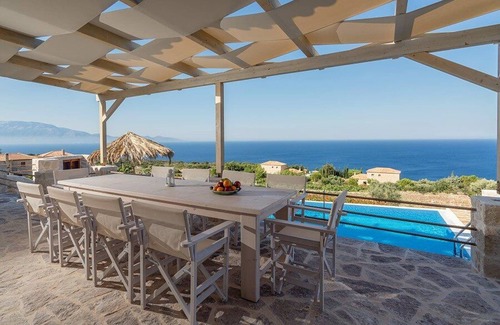 Korithi Villa | Elegant Moore Villa in Zakynthos with Ocean View & Pool