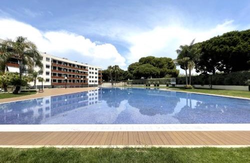 Cambrils Apartment | Elegant Cambrils Resort & Spa with Oceanfront Views