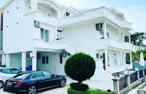 Gjerana Apartment | Oceanfront Escape at LuxuryHome Ulcinj - Rated 10/10