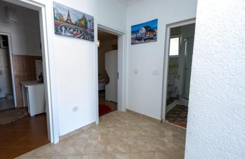 Gjerana Apartment | Oceanfront Escape at LuxuryHome Ulcinj - Rated 10/10