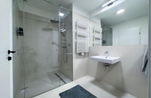 Favoriten Apartment | Scenic Luxus-Apartment: Pet-Friendly & Rated 9.8/10