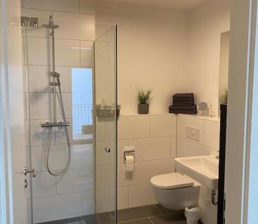 Gross Buchholz Apartment | Elegant Apartment in Prime Location - 9.3/10 Guest Rated