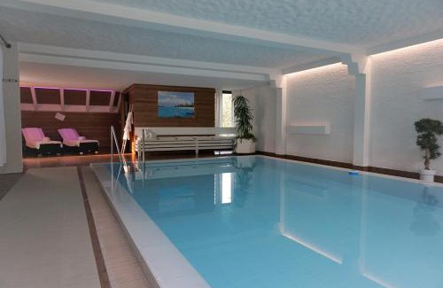 Mitteltal House | Elegant Black Forest Retreat in Baiersbronn with Pool