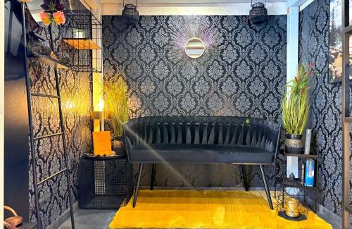 Beerfelde Apartment | Experience Royalty at Luxus Maisonette in Beerfelde