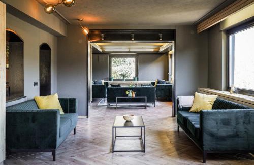 Huzenbach Villa | Elegant Villa with Spa and Pool - 4-Star Retreat
