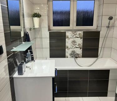 Hradec Kralove Apartment | Luxusní apartmán v blízkosti centra města,Wifi, Netxlix