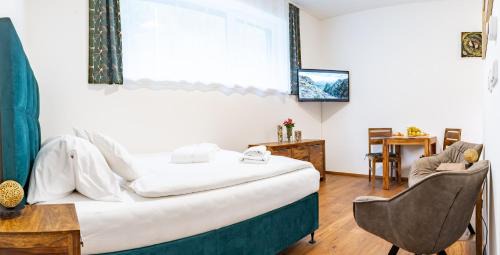 Vrchlabi Apartment | Discover a Relaxing Studio Retreat in Heart of Krkonoš