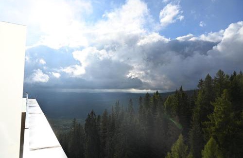 Strbske Pleso Apartment | Luxusný apartmán v Hoteli Panorama s výhľadom na hory