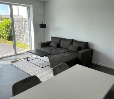 Horde Apartment | Stunning Apartment by Phoenix Lake - Pet and Child Friendly