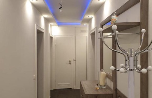 Misburg - Nord Apartment | Stylish Apartment in Prime Location - Family Friendly Stay