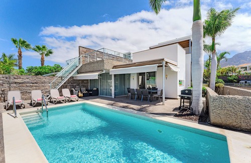 Costa Adeje Villa | Relax at Luxvilla 44: Family-Friendly Spa Retreat