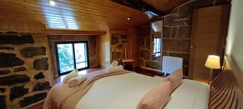 Cerreda House | Unforgettable Luz do Sil: 4-Star Hotel with Spa & Pets Welcome