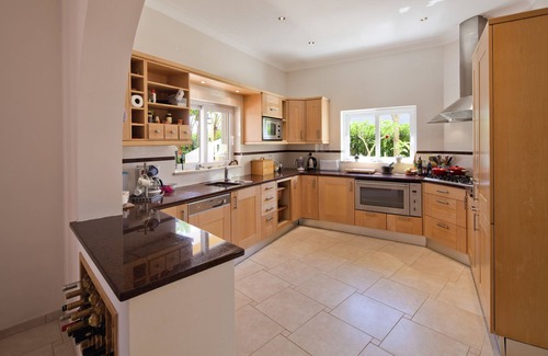 Praia da Luz Villa | Ocean View Retreat in Lagos with Pool & BBQ Amenities