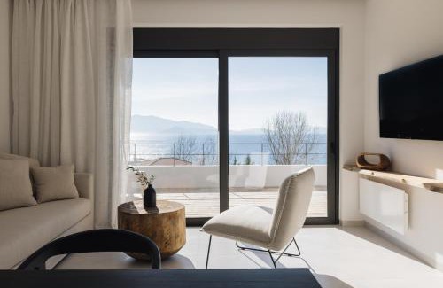 Paleros Apartment | Relaxing Luzazul Apartment with Jacuzzi & Sea View