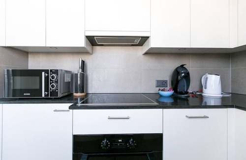 Lucerne Apartment | Family-Friendly Lucerne 2-BR Flat with Netflix & Balcony