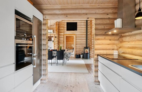 Sonderho House | Cozy Luzy: Oceanfront Retreat 1km from the Sea