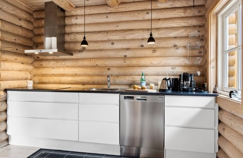Sonderho House | Cozy Luzy: Oceanfront Retreat 1km from the Sea