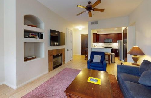 La Quinta Apartment | Premier Pet-Friendly 1 Bedroom Legacy Villas Retreat