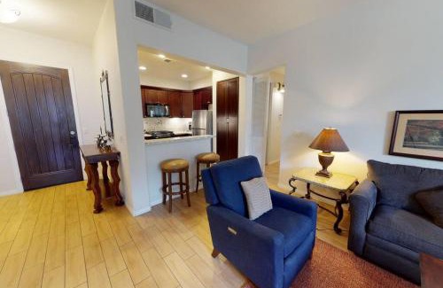 La Quinta Apartment | Premier Pet-Friendly 1 Bedroom Legacy Villas Retreat