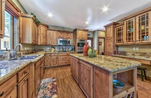 Lincoln Park Villa | Relaxing Villa Steps from the Beach with Hot Tub Access