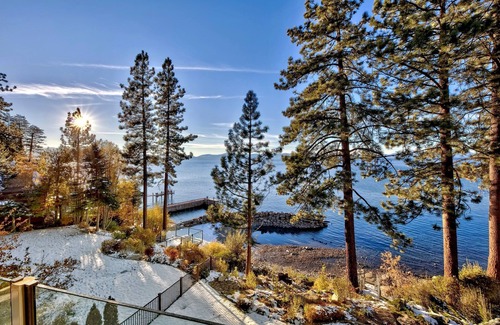 Lakeridge House | Lakefront Estate with Breathtaking Views and Top Amenities