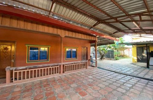 Khemarak Phoumin House | Budget-Friendly LY PORHENG Guesthouse with Pet-Friendly Perks
