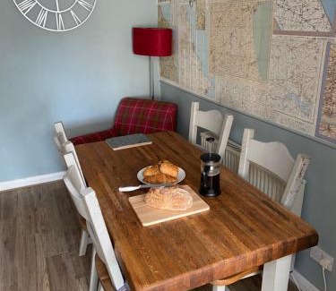 Aldbrough House | Pet-Friendly Lychgate View Cottage - Guest Rated 9.7/10