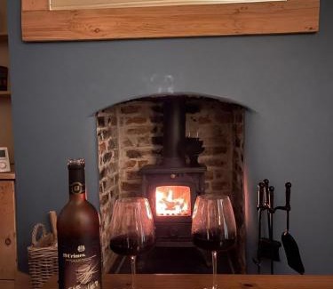 Aldbrough House | Pet-Friendly Lychgate View Cottage - Guest Rated 9.7/10