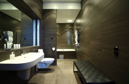 Norrmalm Hotel | Experience Elegance at Lydmar Hotel - Guest Rated 9.8