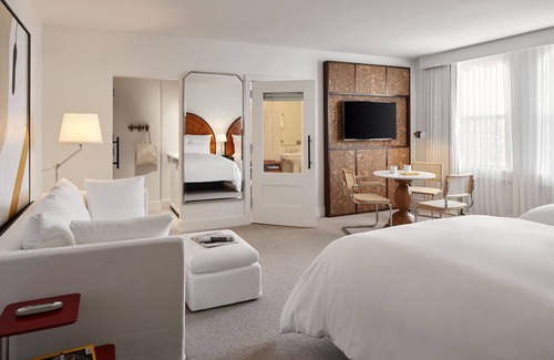 Dupont Circle Hotel | Eco-Friendly Lyle Washington D.C. with Spa & Family Amenities