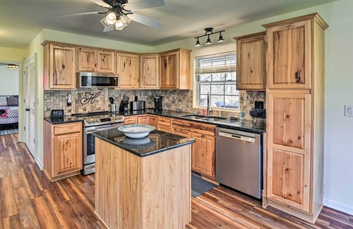 Hickman House | Idyllic Tennessee Retreat with Deck, Fireplace & Pet-Friendly!