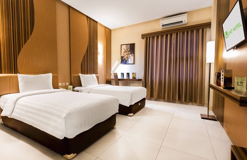 Cideng Hotel | Budget-Friendly Lynt Hotel Jakarta with Family Amenities