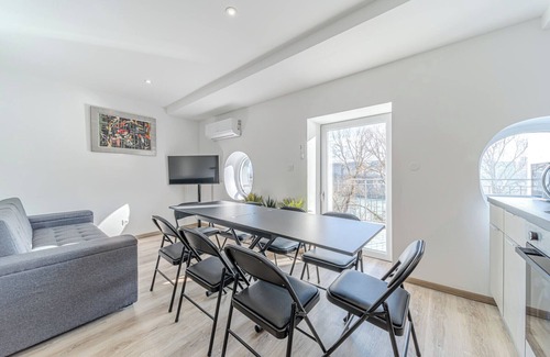 Saint Clair Apartment | Explore Lyon Cité-Le Rooftop: Family-Friendly Retreat