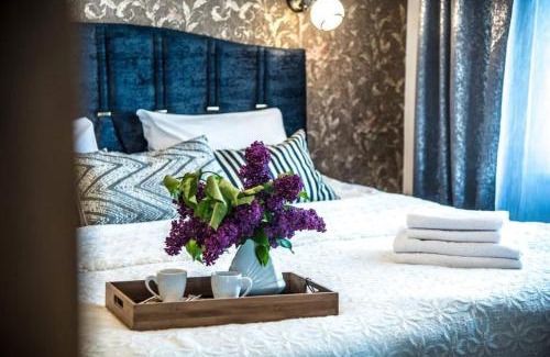 Siauliai Apartment | LYRA63: Top Floor 80 sqm Retreat, Rated 9.4/10