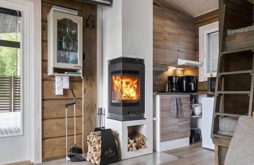 Rovaniemi House | Experience Lystikämän Elämys with Scenic Lake Views