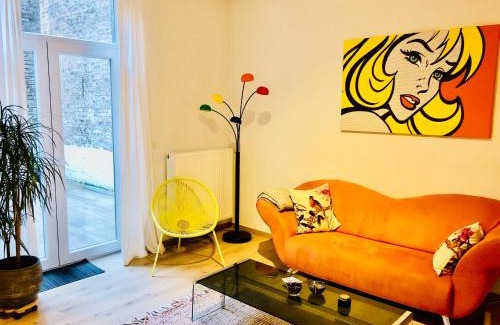 Guillemins Apartment | Inviting Lyves Two: Family-Friendly Stay with Breakfast