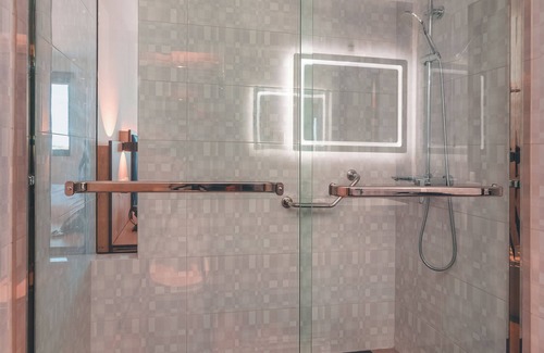 Piura Hotel | Highly Rated Lyz Business Hotel Piura with Spa & Breakfast