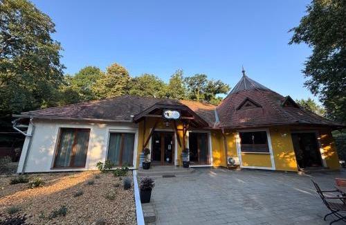 Szombathely Bed & Breakfast | Május 1 Vendégház - Szombathely