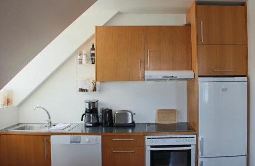 Isafjordur House | Cozy Mánagisting Guesthouse with Kitchen & Pet-Friendly Options