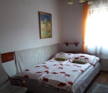 Tard House | Pet-Friendly Mátyás Madár Vendégház: Guest Rated 10/10