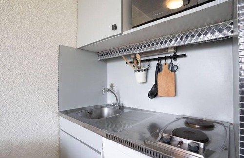 Reberty Apartment | Cozy Médian 422: Lake View & Pet-Friendly Retreat