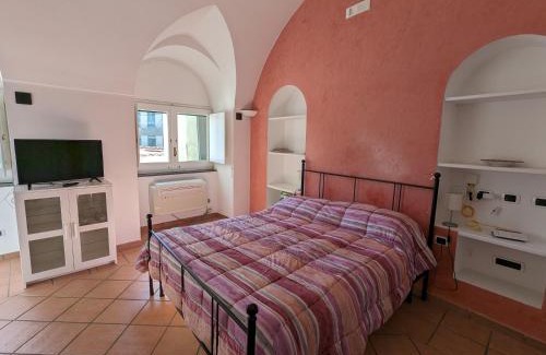 Minori Apartment | Oceanfront Méditerranée: Guest Rated 9.1/10 for Families
