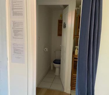 Angouleme Bed & Breakfast | Relaxing Mérig'home: Poolside Room with Private Bath