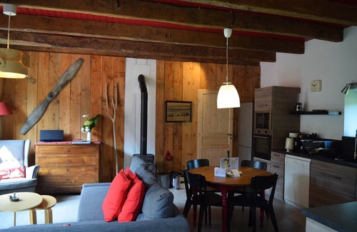 Le Vieux-Marche House | Cozy Gîte for 4 with Scenic Manoir de Goaz Froment View